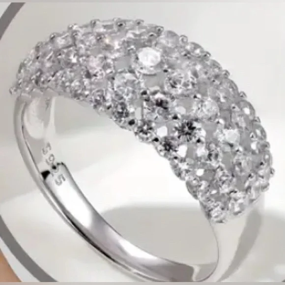 RINGS - Picture 5 of 5